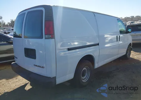 2002 Chevrolet Express из США, поврежденный, VIN 1GCFG15M721117904